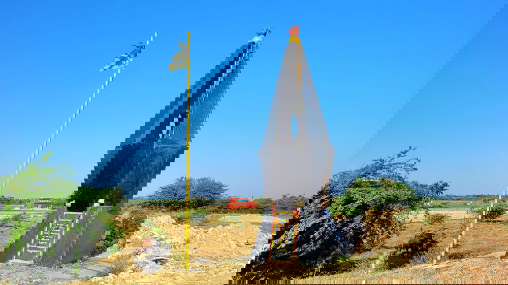 Sithani Elumalai Monument